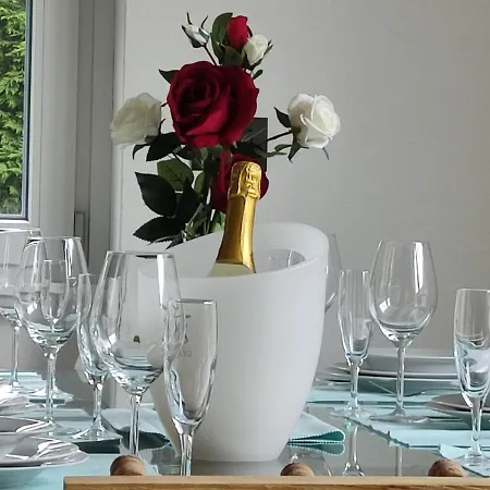 Express Luxury Apartment *
