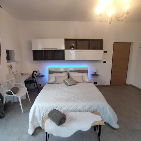 Apartment Express Luxury Tirano