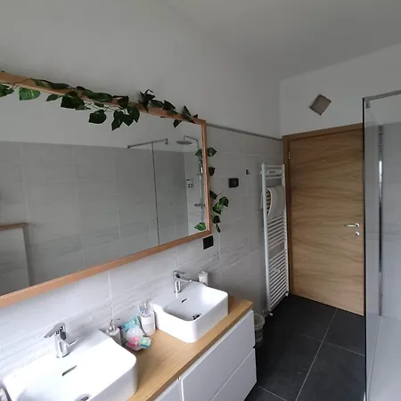 Express Luxury Apartment *